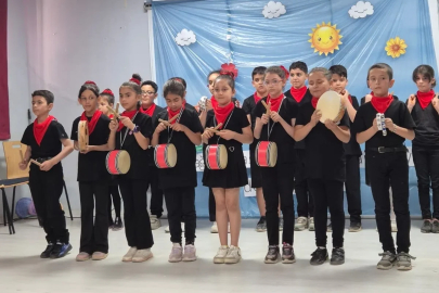 Cumhuriyet İlkokulu öğrencilerinden sanat dolu gösteri
