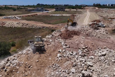 Aksu’da yeni imar yolu çalışmaları

