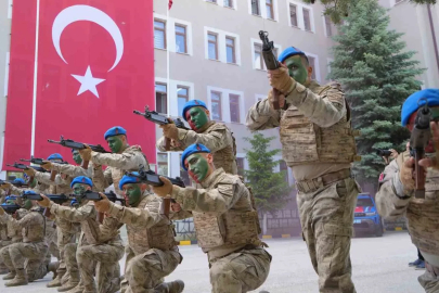 Jandarma Teşkilatının 187’nci yılı Bayburt’ta tüfekli gösteriyle kutlandı
