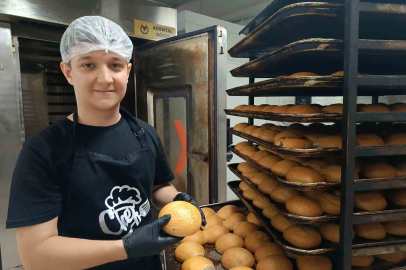 Edirne’de geleceğin fırın ustaları yetişiyor: Liseliler hem üretiyor hem de kazanıyorlar
