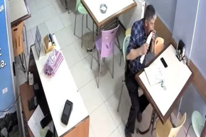 Heimlich manevrası ile boğulmaktan kurtuldu
