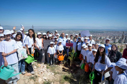 Başkan Er: "Daha yeşil ve yaşanabilir bir Malatya için çalışıyoruz"
