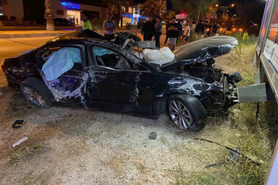 Bodrum’da takla atan otomobildeki 3 kişi yaralandı
