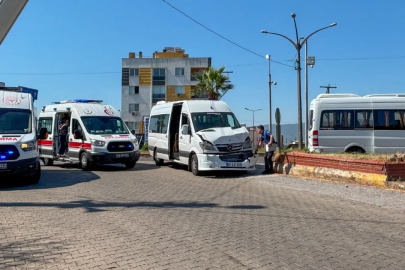 Köşk’te okul servisleri ile otomobil çarpıştı: 6 yaralı
