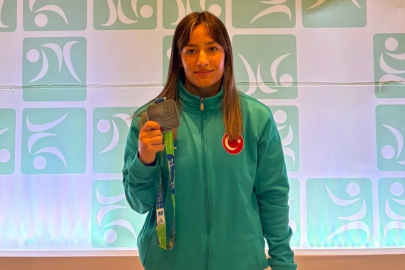 Zehra Demir dünya ikincisi oldu
