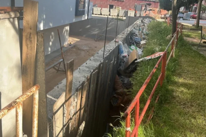 Çocuk parkındaki muhtemel tehlike vatandaşları tedirgin ediyor
