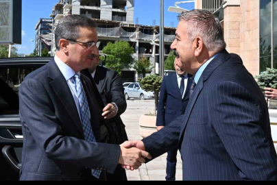 Vali Aydın Baruş Palandöken’de
