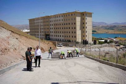 Kahta MYO yolu yeni yüzüyle hizmete sunuldu
