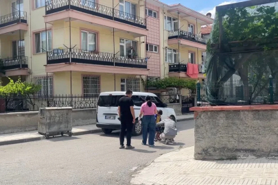Çorum’da genç kadın tartıştığı anne ve babasını bıçakla rehin aldı
