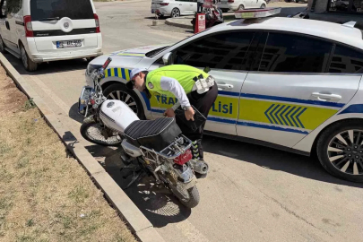 Ehliyetsiz motosiklet sürücüsüne 2 haftada 221 bin TL ceza kesildi
