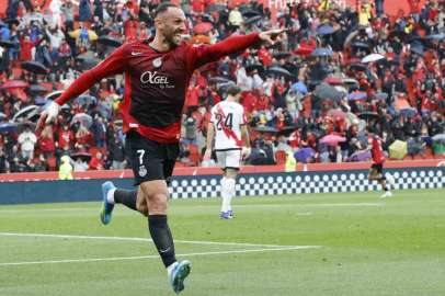Fenerbahçe’nin yeni transferi Vedat Muriqi bu akşam İstanbul’a geliyor
