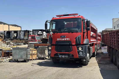 Gaziantep’te korkutan iş yeri yangını söndürüldü

