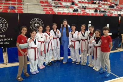 Bozüyüklü taekwondocular başarılarıyla göz doldurdu
