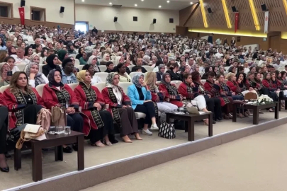 Hemşire adayları mezuniyet coşkusu yaşadı
