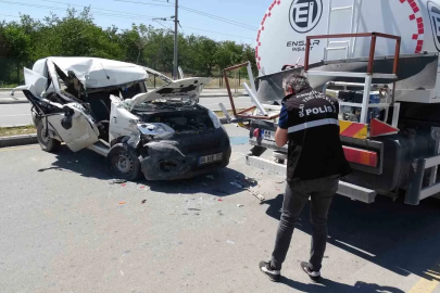 Malatya’da su tankerine çarpan aracın sürücüsü ağır yaralandı
