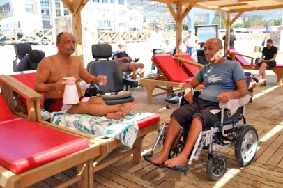 Alanya’da vatandaşların gözdesi halk plajları
