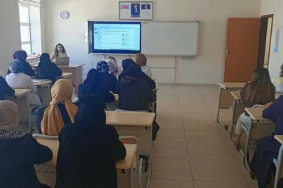 Bayburt’ta HEM kursiyerlerine iletişim becerileri eğitimi verildi
