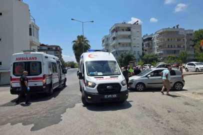 Motosiklet ile otomobil çarpıştı: 2 yaralı
