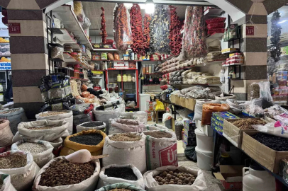 Çermik kuruyemiş pazarına yoğun ilgi
