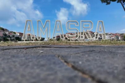 Amasra’ya ışıklı tabela
