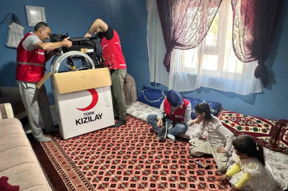 Kızılay’dan özel bireylere tekerlekli sandalye desteği

