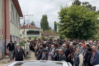 İş kazasında hayatını kaybeden genç işçi son yolculuğuna uğurlandı
