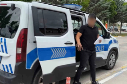 Polis seferber oldu ama 2 dakikayla sınavı kaçırdı
