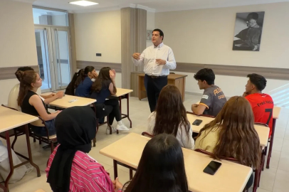 Yılmaz’dan YKS’ye girecek öğrencilere moral ve destek mesajı
