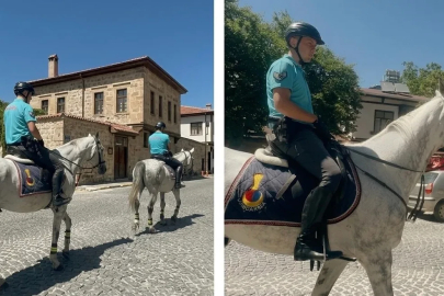 Tarihi Harput’ta atlı jandarma mesaisi
