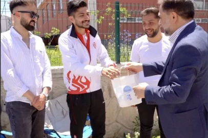 Başkan Uçar, sınav heyecanı yaşayan ailelerin heyecanına ortak oldu
