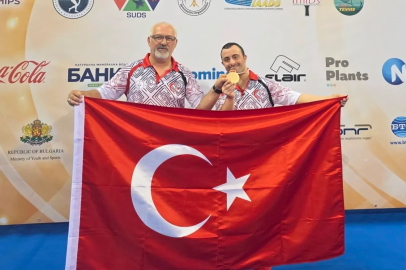 İzmirli sporcudan tarihi başarı

