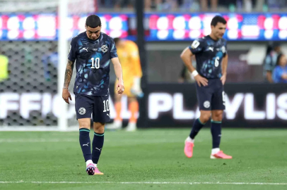 Almiron’un kırmızı kartı, FIFA Dünya Kupası’nda ilk
