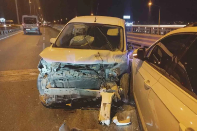 Alkollü sürücünün kullandığı araç önündeki araca arkadan çarptı: 3 yaralı
