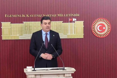 Özgür Özel Ekibi Meclis’te grup toplantısı ısrarını sürdürüyor
