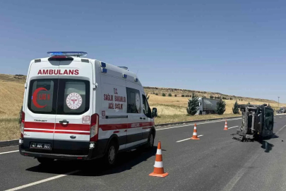 Diyarbakır’da otomobil ile hafif ticari araç çarpıştı: 7 yaralı
