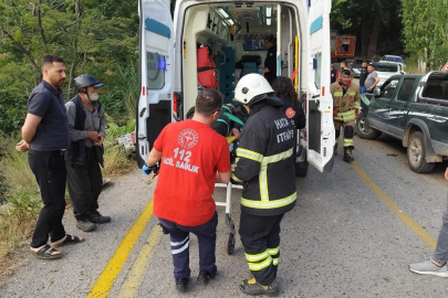 Belen’de pikapla çarpışan motosikletin sürücüsü şarampole yuvarlandı
