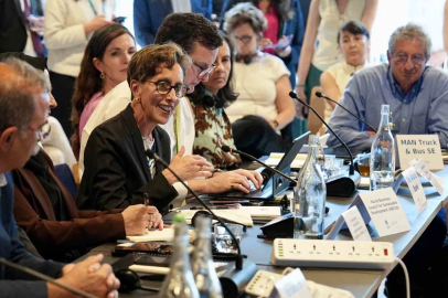 Bakan Kurum, İngiltere’de COP31 İş Dünyası Forumu’nda konuştu
