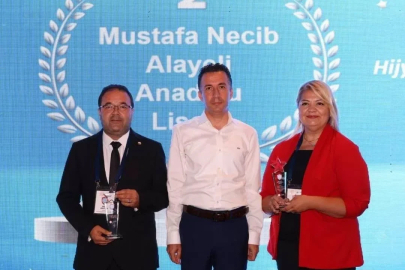 "Tertemiz yarınlar okullardan başlar" yarışmasında Gediz rüzgârı

