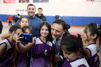 Vali Çiçek: "ERVA Spor Okulları’na kayıtlar artık bir tık ötede"
