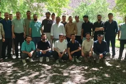 ‘Umre Ödüllü Gençlik Bilgi Yarışması’na katılan gençlere piknik sürprizi
