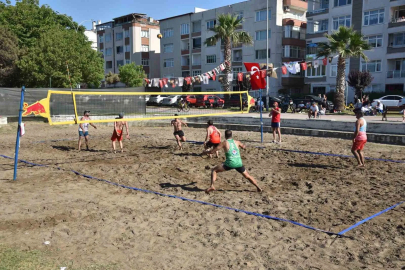 Atakum’da plaj voleybolu heyecanı yaşandı
