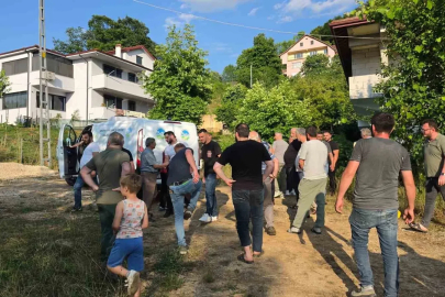 Ihlamur toplamak için çıktığı ağaçtan düşerek hayatını kaybetti
