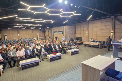 Tatvan’da toplumsal sorunlarla ilgili istişare toplantısı düzenledi
