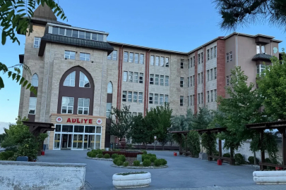 Muhsin Yazıcıoğlu soruşturmalarına FETÖ talimatıyla müdahale ettikleri öne sürülen şahısların yargılandığı dava ertelendi
