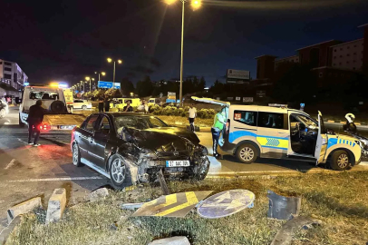 Kastamonu’da iki otomobil çarpıştı: 4 yaralı
