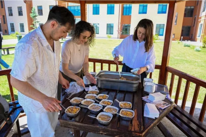 Kastamonu Üniversitesi’nde öğrencilere aşure ikramı
