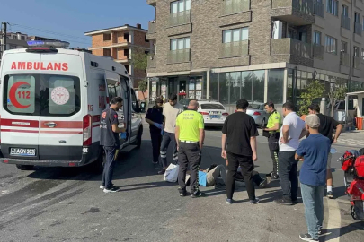 Otomobil ile çarpışan motosikletteki 2 kişi yaralandı

