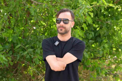 Ellerini kaybetti, hayata daha çok sarıldı
