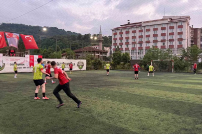 Bakanlığın pilot spor projesi Artvin’de gençleri sahaya indirdi

