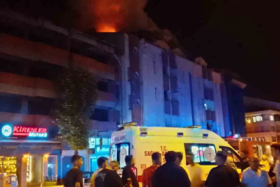 Çaycuma’da 4 katlı binanın çatısında yangın
